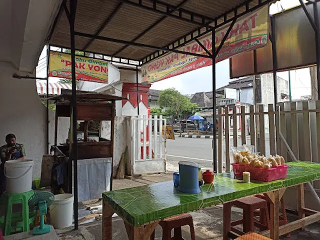 Tahu Gimbal Pak Yono