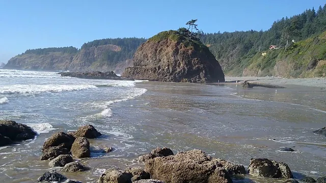 Short Beach Trailhead