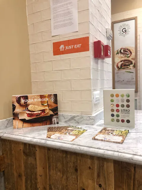 Piadineria Giangusto - The wow side (ex Centro Leonardo)