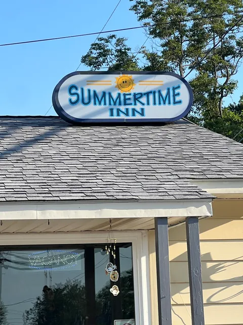 "Summertime Inn" formerly Pera's Motel