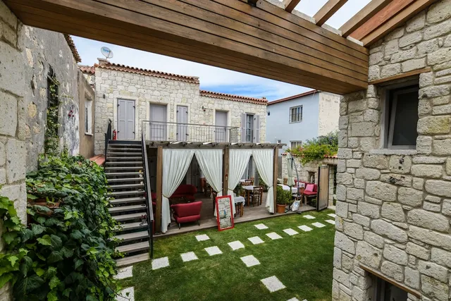 Alaçatı Çona Otel