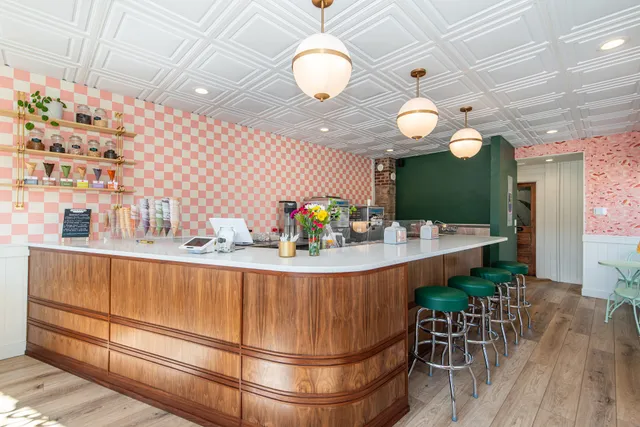 Cookiebird Ice Cream Bar