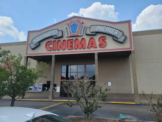 UEC Hollywood Premier Cinema