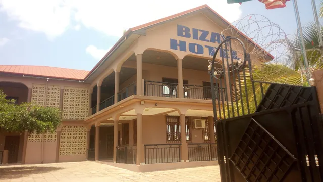 Bizay Hotel