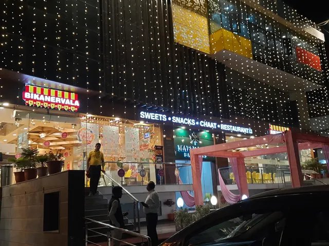 Bikanervala | Jhansi