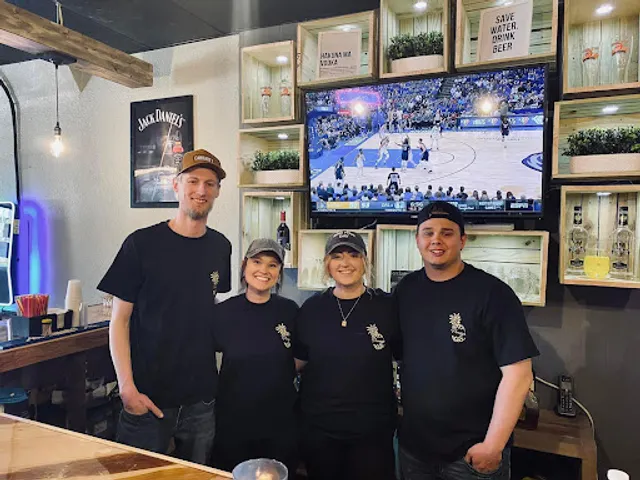 Piney's Pub & Grub LLC