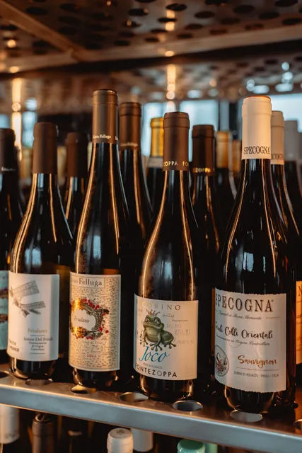 Punto De Oro | Restaurant and Lounge Bar