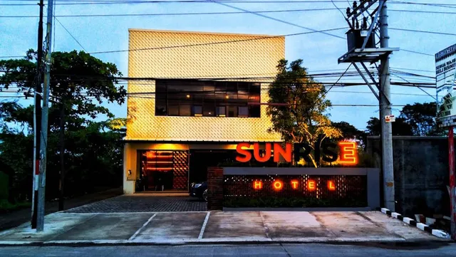 Sunrise Hotel