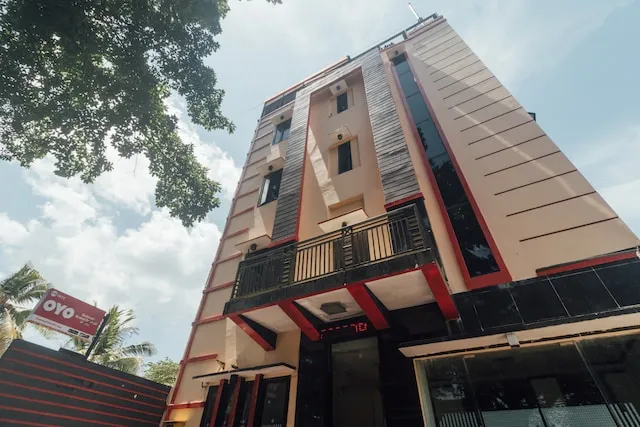 OYO 1872 Sakinah Grand Soabali Hotel