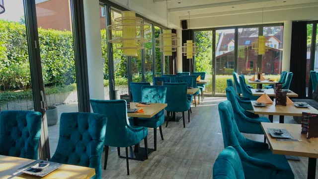 Tokyo Sushi & Grill Bar