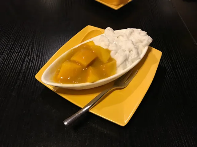 楊枝金撈甜品 (沙梨頭總店) Golden Mix Dessert