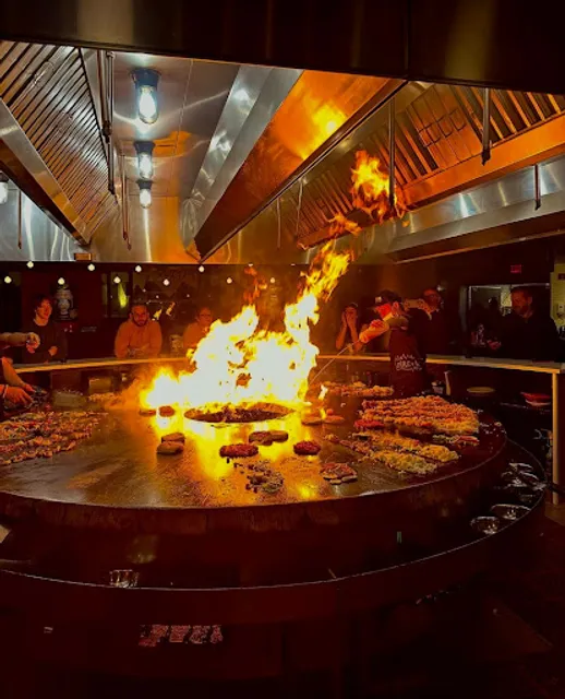 FiRE+iCE Interactive Grill & Bar