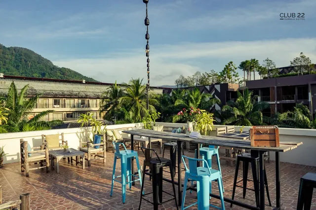 Club 22 Kamala Suites