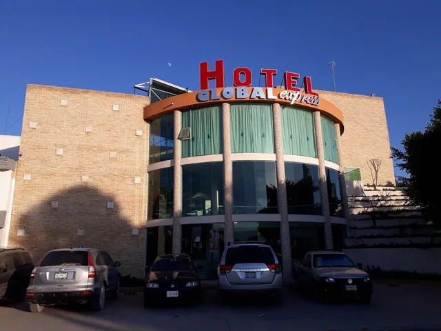 Hotel global express y policía federal