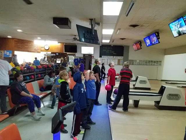 Town & Country Lanes