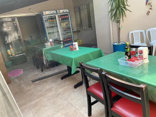 Pizzaria Sam (Amorim e Moreira Pizzaria)