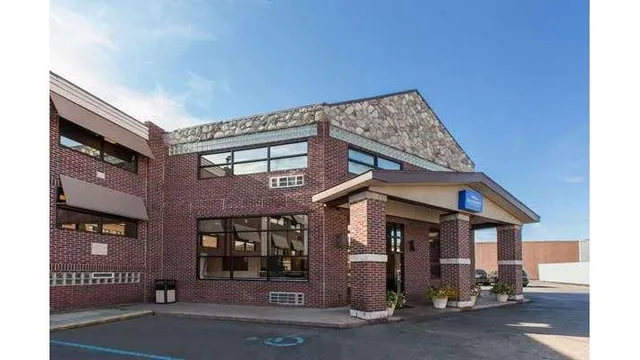 Baymont by Wyndham Downtown Detroit