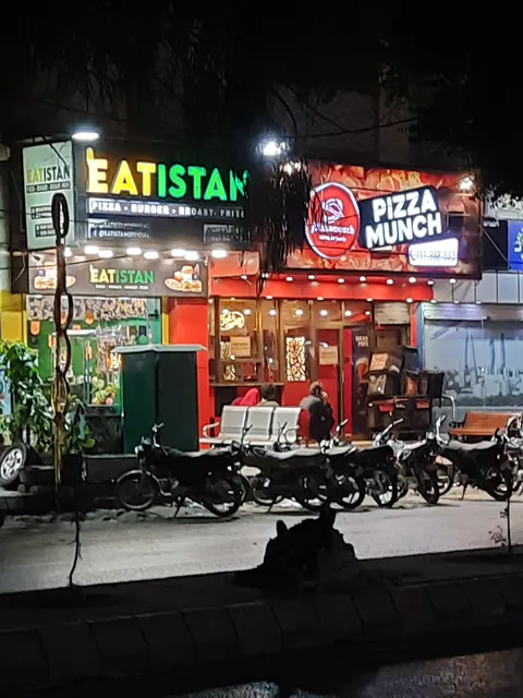 Pizza Munch - Gurumandir Branch