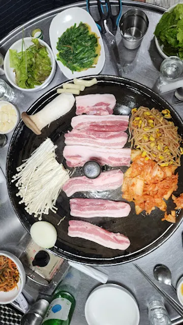 고향솥단지삼겹살