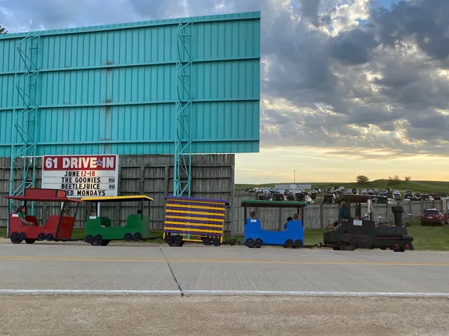 Voy 61 Drive-In Theatre