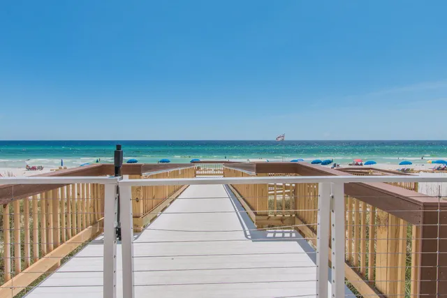 Hampton Inn & Suites Panama City Beach-Beachfront