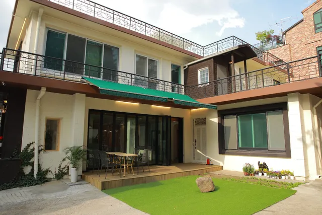 24 Guesthouse Namsan Garden Point