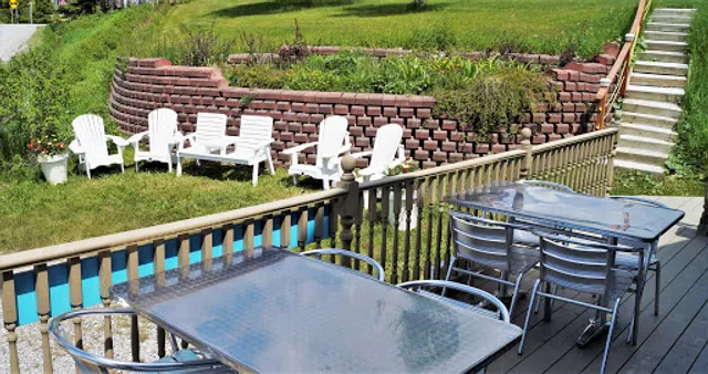 Aux Glaces De L'Anse