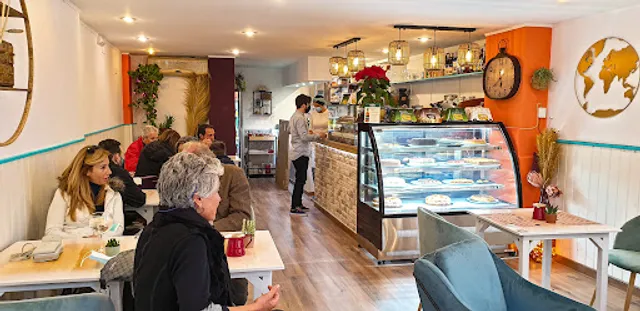 Pasteleria Fiore's Bakery