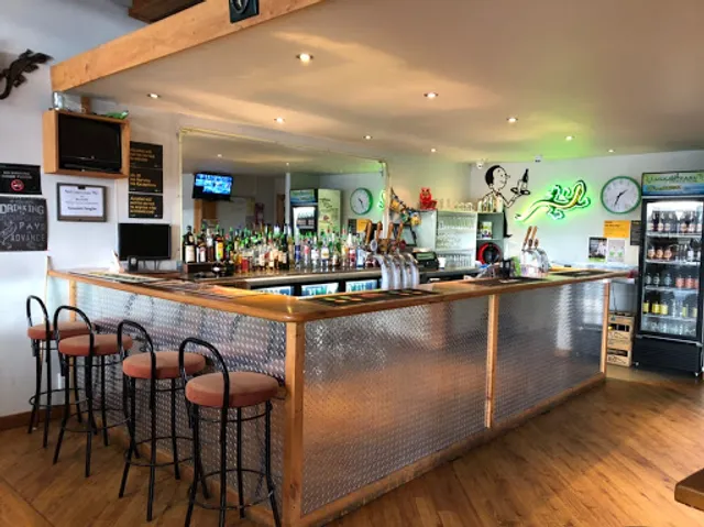 Lucky Lizard Tavern Bar & Grill