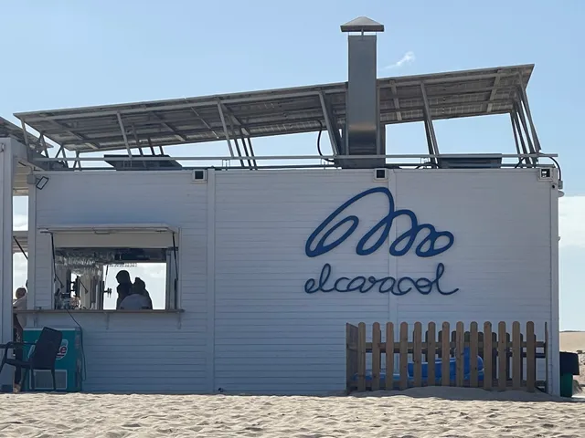 El Caracol Beach Club, Grandes Playas