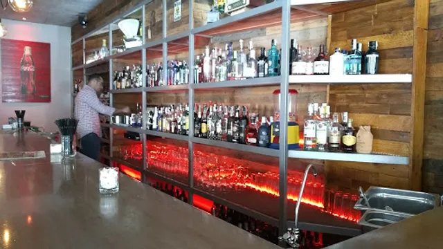 Cafetería Caché Deluxe