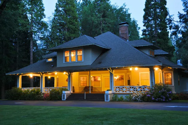 McCloud Guest House