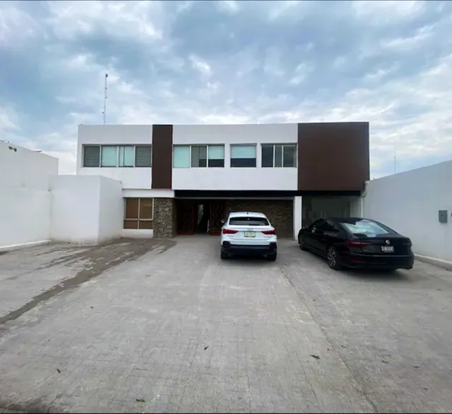 Casa Hidalgo Suites & Lofts