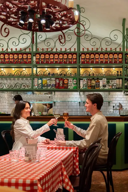 Fekete Holló Kisvendéglő