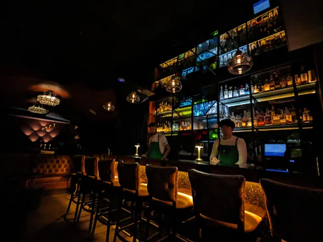 Bijou Drinkery Room