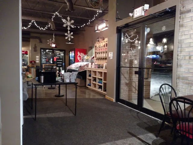 Grinds Café and Sweet Shoppe