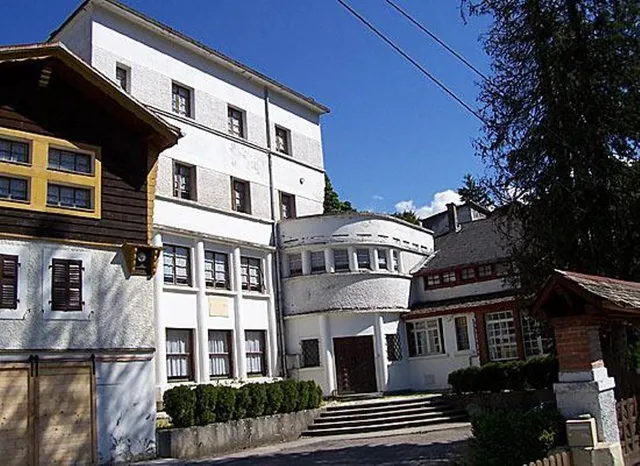 Colonie Montjoye Eric Vuarand