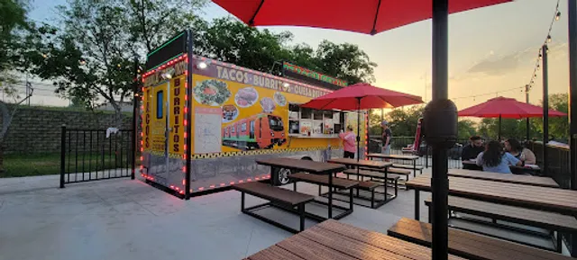 Tacos y Burritos Metro Basilica 2 Taco truck
