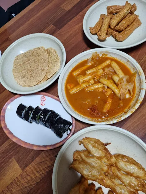 Mom's Touch - Daegu Songhyeon Branch