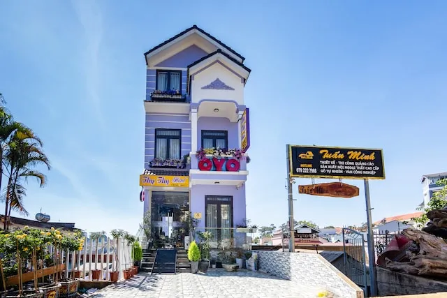 OYO 728 Thy Thy Hotel