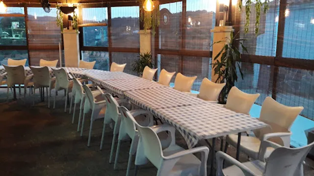 bar restaurante casa blanca