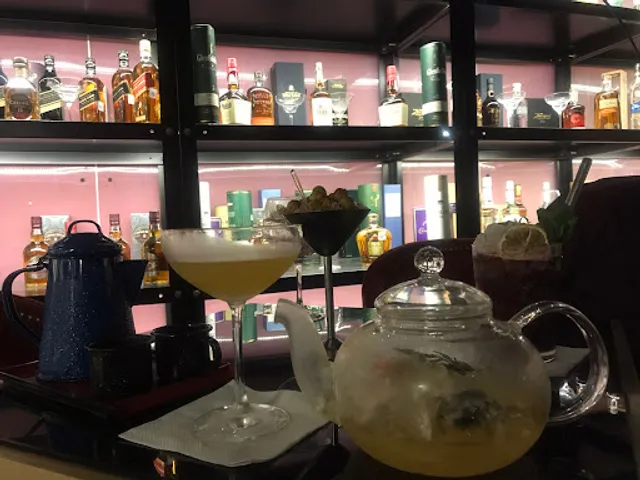 Dry Martini by Javier de las Muelas