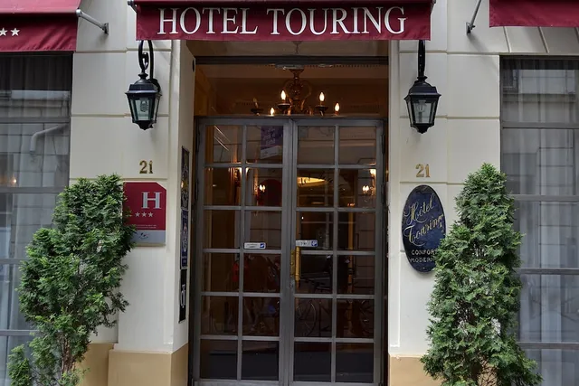 Touring Hotel