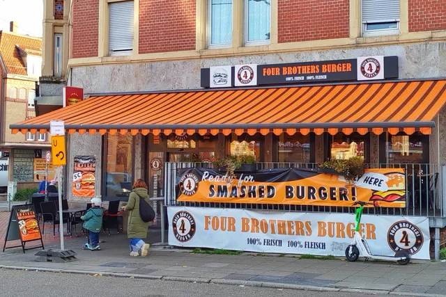 Four Brothers Burger | Smash flame grilled Burgers