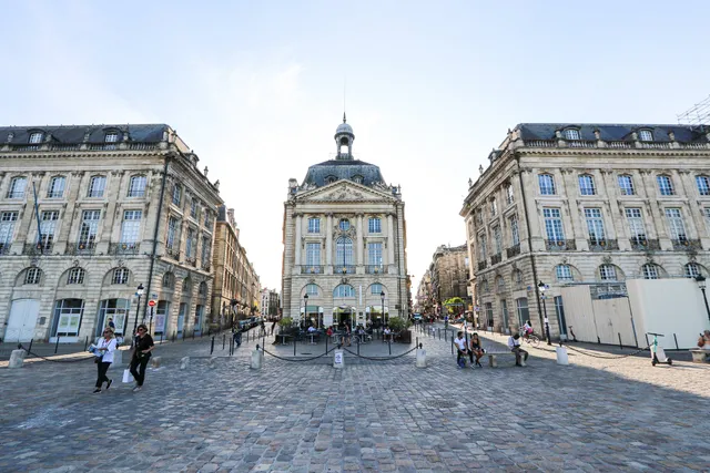 Hôtel Bleu de Mer Bordeaux (anciennement Acanthe Hotel)