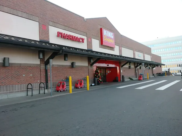 Leetsdale Marketplace Shopping Center