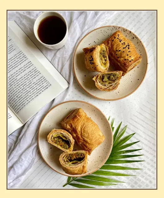 Ribbons and Balloons Kulashekhara