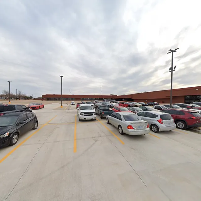 Hoshall Shopping Center