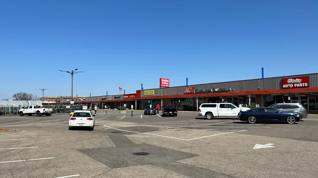 Golden Valley Shopping Center