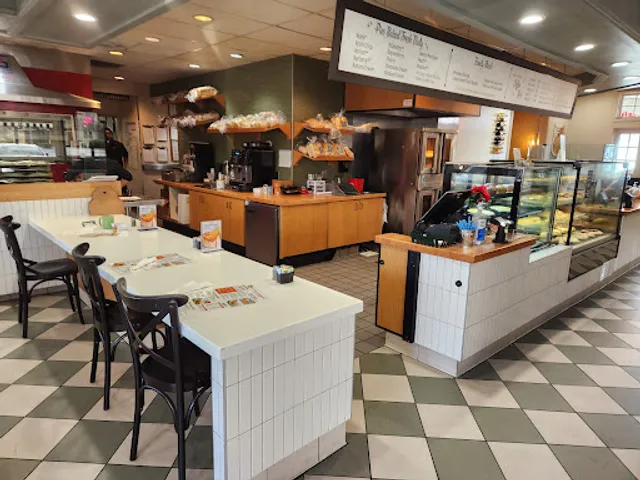 Polly's Pies Restaurant & Bakery